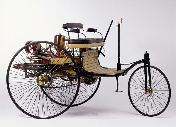 am-29-januar-1886-meldete-carl-benz-sein-fahrzeug-fuer-gasmotorenbetrieb-zum-patent-an.jpg